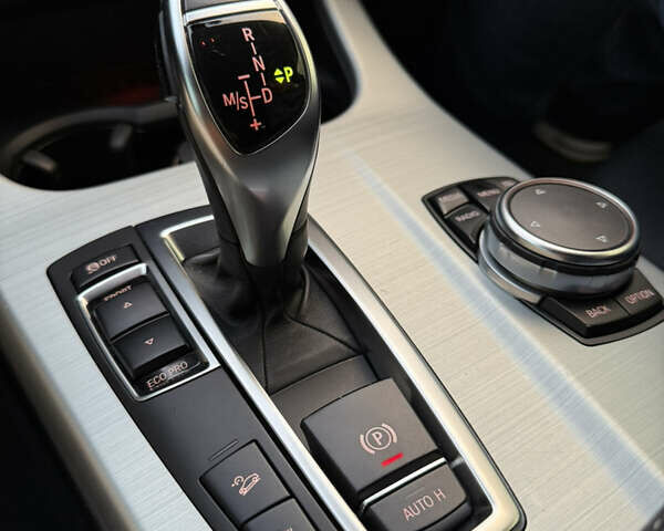 Білий БМВ Х3, об'ємом двигуна 2.98 л та пробігом 132 тис. км за 17500 $, фото 29 на Automoto.ua