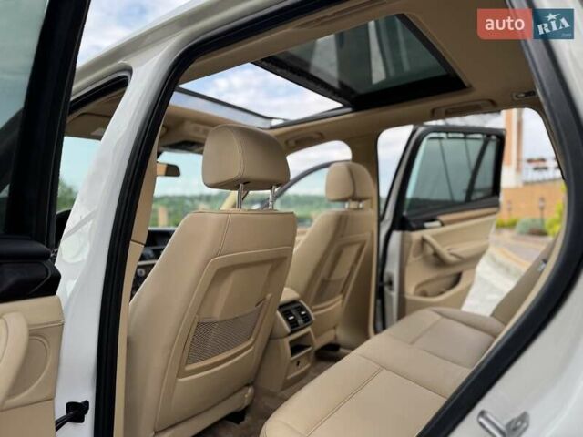Білий БМВ Х3, об'ємом двигуна 2 л та пробігом 177 тис. км за 14750 $, фото 87 на Automoto.ua