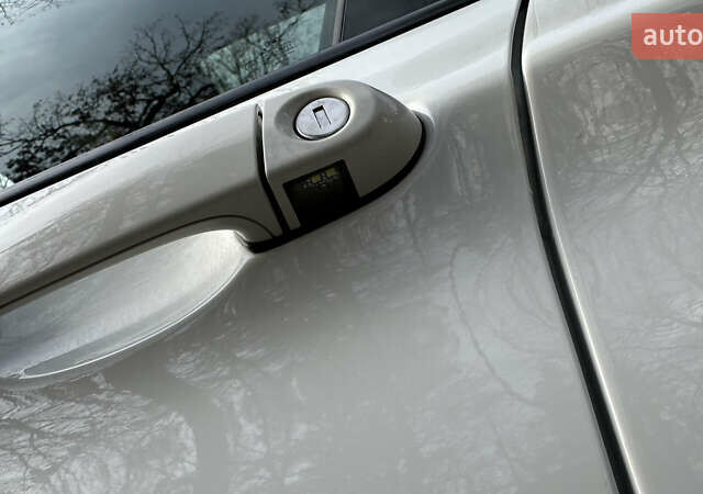 Білий БМВ Х3, об'ємом двигуна 2 л та пробігом 311 тис. км за 13500 $, фото 37 на Automoto.ua