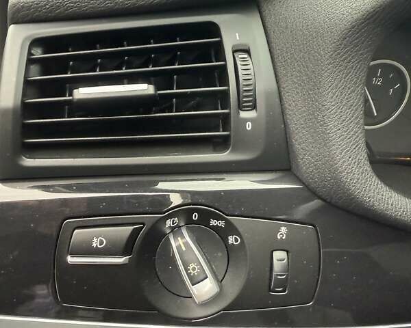 Белый БМВ Х3, объемом двигателя 2 л и пробегом 179 тыс. км за 12500 $, фото 22 на Automoto.ua