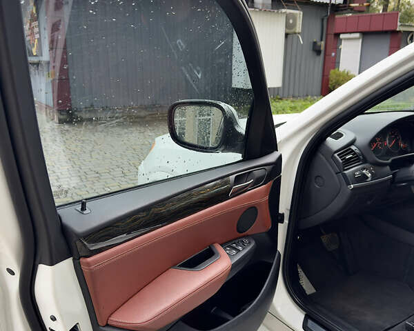 Білий БМВ Х3, об'ємом двигуна 2 л та пробігом 209 тис. км за 13399 $, фото 12 на Automoto.ua
