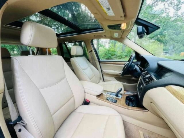 Белый БМВ Х3, объемом двигателя 3 л и пробегом 84 тыс. км за 3700 $, фото 8 на Automoto.ua