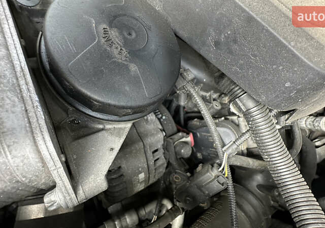 Білий БМВ Х3, об'ємом двигуна 2 л та пробігом 311 тис. км за 13500 $, фото 62 на Automoto.ua