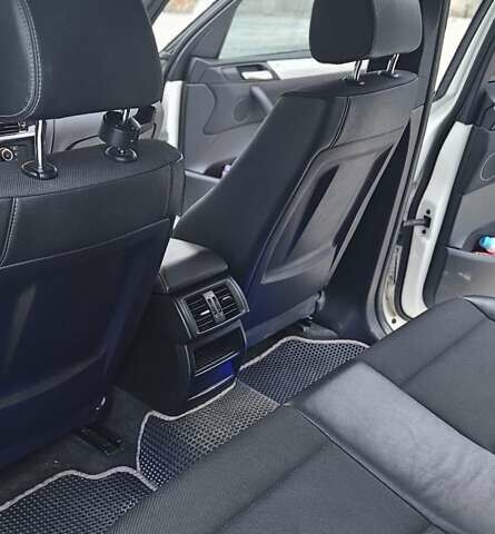 Білий БМВ Х3, об'ємом двигуна 2 л та пробігом 230 тис. км за 16500 $, фото 21 на Automoto.ua
