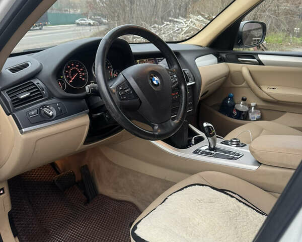 Белый БМВ Х3, объемом двигателя 2 л и пробегом 256 тыс. км за 12500 $, фото 10 на Automoto.ua