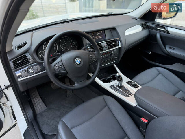 Білий БМВ Х3, об'ємом двигуна 2 л та пробігом 178 тис. км за 12999 $, фото 29 на Automoto.ua