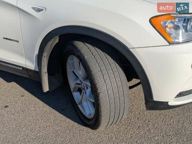 Белый БМВ Х3, объемом двигателя 2 л и пробегом 167 тыс. км за 13799 $, фото 2 на Automoto.ua
