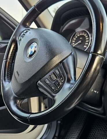 Белый БМВ Х3, объемом двигателя 2 л и пробегом 300 тыс. км за 16500 $, фото 6 на Automoto.ua