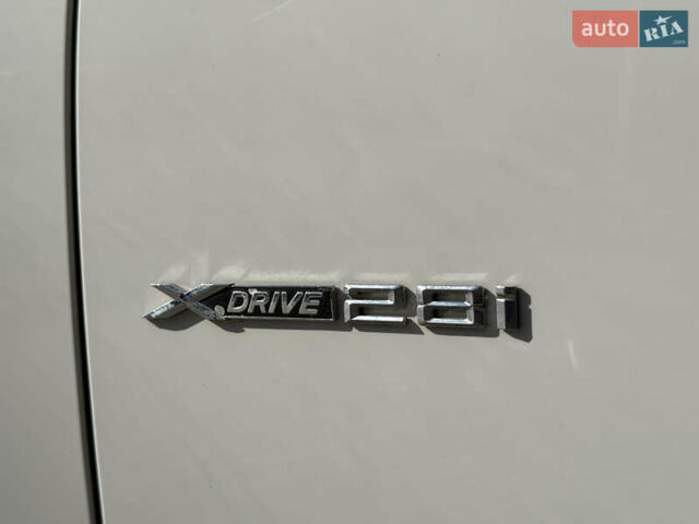 Білий БМВ Х3, об'ємом двигуна 2 л та пробігом 178 тис. км за 12999 $, фото 19 на Automoto.ua
