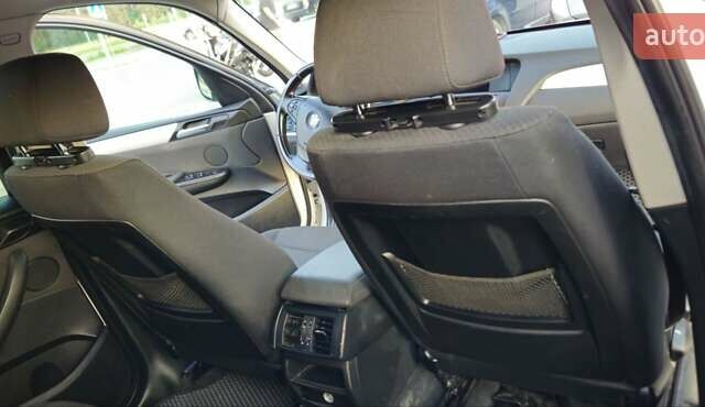 Белый БМВ Х3, объемом двигателя 2 л и пробегом 300 тыс. км за 16500 $, фото 8 на Automoto.ua