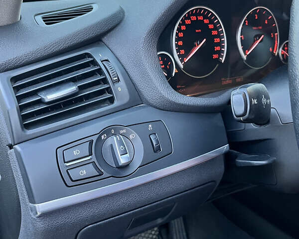 Белый БМВ Х3, объемом двигателя 2 л и пробегом 240 тыс. км за 19000 $, фото 3 на Automoto.ua