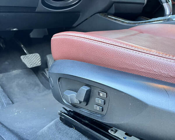 Білий БМВ Х3, об'ємом двигуна 2 л та пробігом 240 тис. км за 19000 $, фото 2 на Automoto.ua