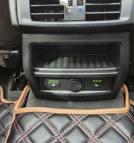 Білий БМВ Х3, об'ємом двигуна 3 л та пробігом 127 тис. км за 19000 $, фото 8 на Automoto.ua