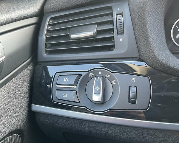 Білий БМВ Х3, об'ємом двигуна 2 л та пробігом 188 тис. км за 19800 $, фото 14 на Automoto.ua