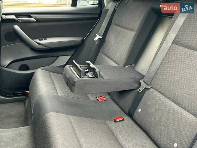 Білий БМВ Х3, об'ємом двигуна 2 л та пробігом 274 тис. км за 17999 $, фото 13 на Automoto.ua