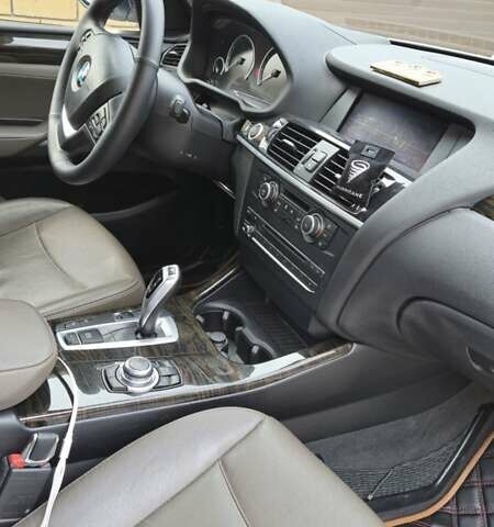 Білий БМВ Х3, об'ємом двигуна 3 л та пробігом 127 тис. км за 19000 $, фото 11 на Automoto.ua