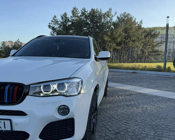 Белый БМВ Х3, объемом двигателя 3 л и пробегом 135 тыс. км за 18999 $, фото 1 на Automoto.ua