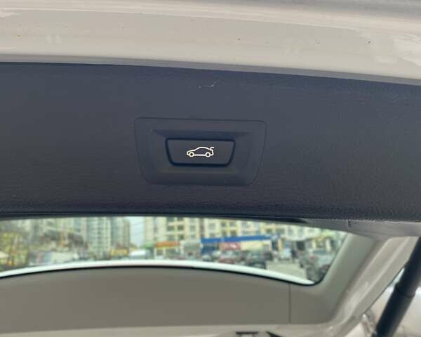 Білий БМВ Х3, об'ємом двигуна 2 л та пробігом 177 тис. км за 16500 $, фото 14 на Automoto.ua