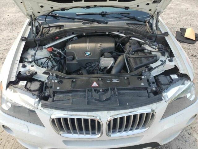 Білий БМВ Х3, об'ємом двигуна 2 л та пробігом 157 тис. км за 1750 $, фото 11 на Automoto.ua
