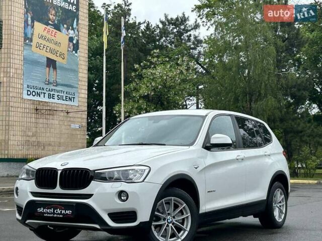 Білий БМВ Х3, об'ємом двигуна 2 л та пробігом 274 тис. км за 17999 $, фото 1 на Automoto.ua