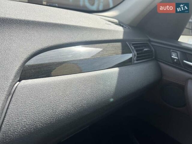 Белый БМВ Х3, объемом двигателя 2 л и пробегом 106 тыс. км за 22800 $, фото 6 на Automoto.ua