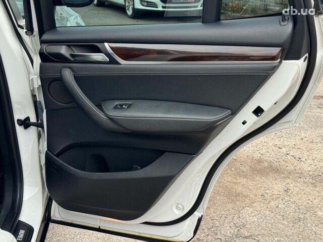 Белый БМВ Х3, объемом двигателя 2 л и пробегом 260 тыс. км за 19940 $, фото 19 на Automoto.ua