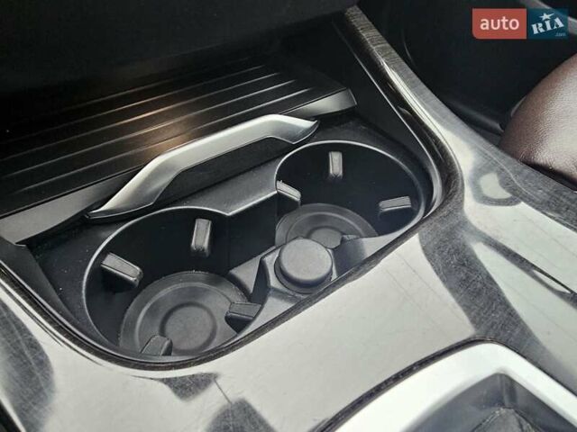 Білий БМВ Х3, об'ємом двигуна 2 л та пробігом 151 тис. км за 19999 $, фото 36 на Automoto.ua