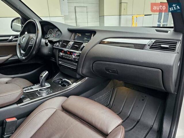 Білий БМВ Х3, об'ємом двигуна 2 л та пробігом 151 тис. км за 19999 $, фото 19 на Automoto.ua