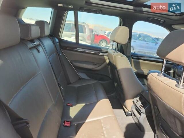 Білий БМВ Х3, об'ємом двигуна 3 л та пробігом 144 тис. км за 1700 $, фото 9 на Automoto.ua