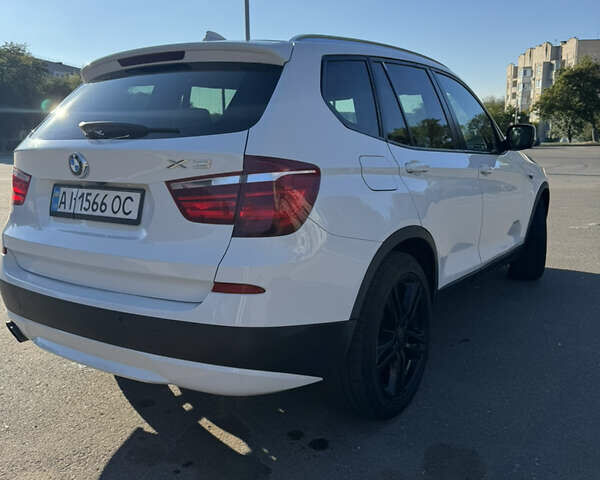 Белый БМВ Х3, объемом двигателя 3 л и пробегом 213 тыс. км за 14000 $, фото 6 на Automoto.ua