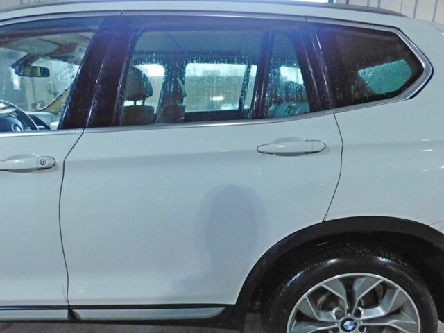 Белый БМВ Х3, объемом двигателя 2 л и пробегом 121 тыс. км за 23100 $, фото 16 на Automoto.ua