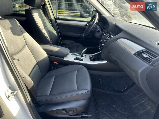 Білий БМВ Х3, об'ємом двигуна 2 л та пробігом 219 тис. км за 7999 $, фото 8 на Automoto.ua