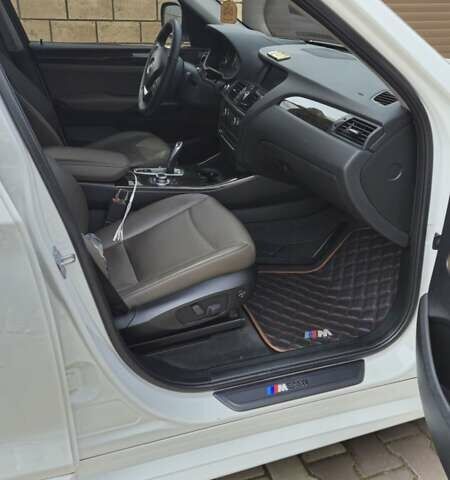 Білий БМВ Х3, об'ємом двигуна 3 л та пробігом 127 тис. км за 19000 $, фото 20 на Automoto.ua