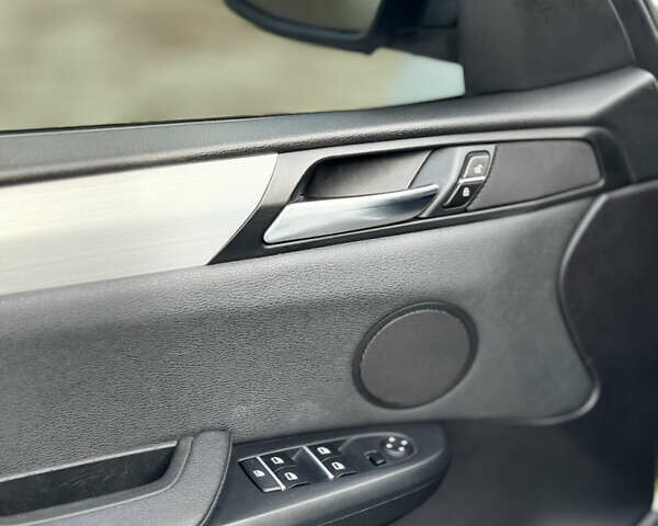 Білий БМВ Х3, об'ємом двигуна 2 л та пробігом 234 тис. км за 18500 $, фото 17 на Automoto.ua