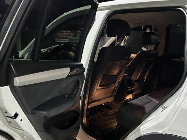 Білий БМВ Х3, об'ємом двигуна 2 л та пробігом 220 тис. км за 12500 $, фото 7 на Automoto.ua