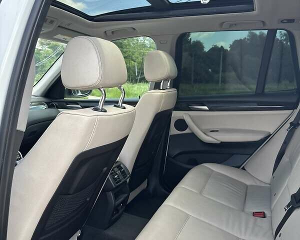 Белый БМВ Х3, объемом двигателя 2 л и пробегом 179 тыс. км за 14300 $, фото 15 на Automoto.ua