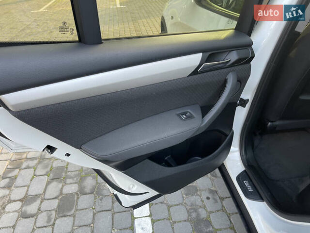Білий БМВ Х3, об'ємом двигуна 2 л та пробігом 188 тис. км за 19800 $, фото 7 на Automoto.ua
