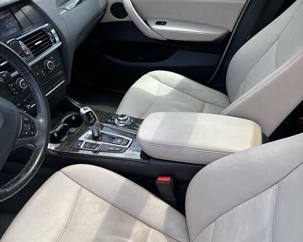 Белый БМВ Х3, объемом двигателя 2 л и пробегом 179 тыс. км за 14300 $, фото 11 на Automoto.ua