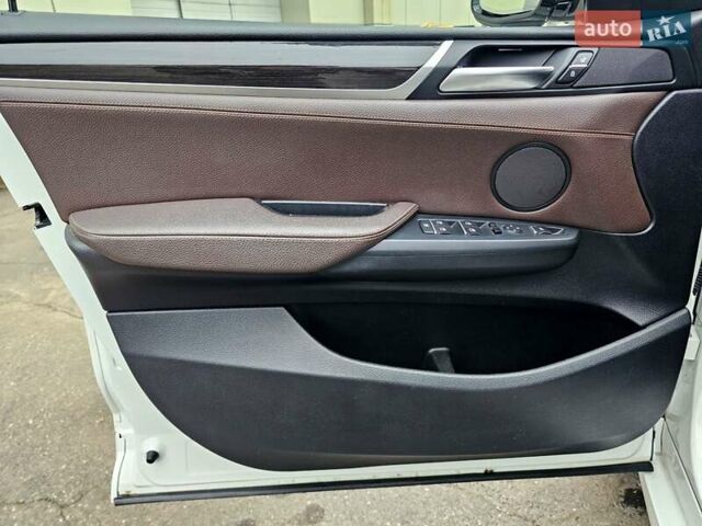 Білий БМВ Х3, об'ємом двигуна 2 л та пробігом 151 тис. км за 19999 $, фото 21 на Automoto.ua