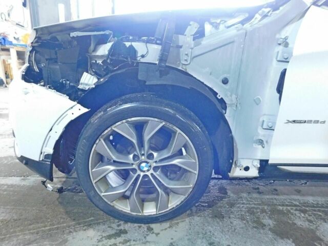 Белый БМВ Х3, объемом двигателя 2 л и пробегом 121 тыс. км за 23100 $, фото 13 на Automoto.ua