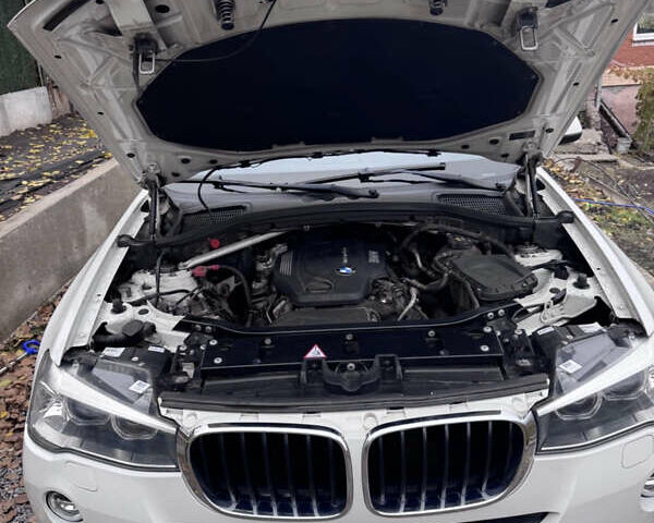 Білий БМВ Х3, об'ємом двигуна 2 л та пробігом 189 тис. км за 18200 $, фото 6 на Automoto.ua