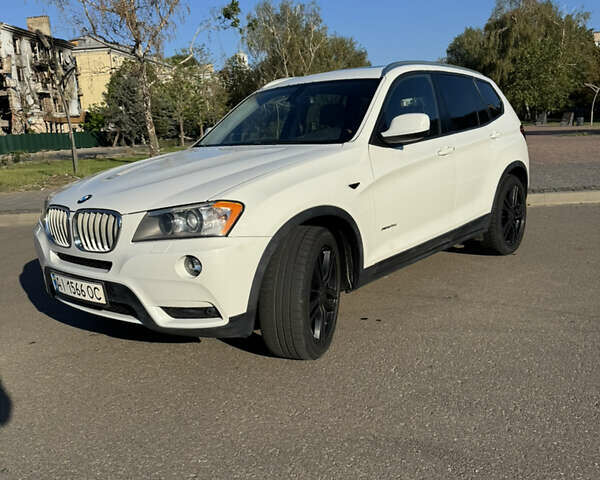 Белый БМВ Х3, объемом двигателя 3 л и пробегом 213 тыс. км за 14000 $, фото 2 на Automoto.ua