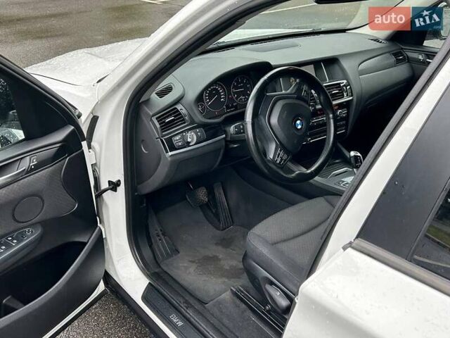 Білий БМВ Х3, об'ємом двигуна 2 л та пробігом 274 тис. км за 17999 $, фото 9 на Automoto.ua