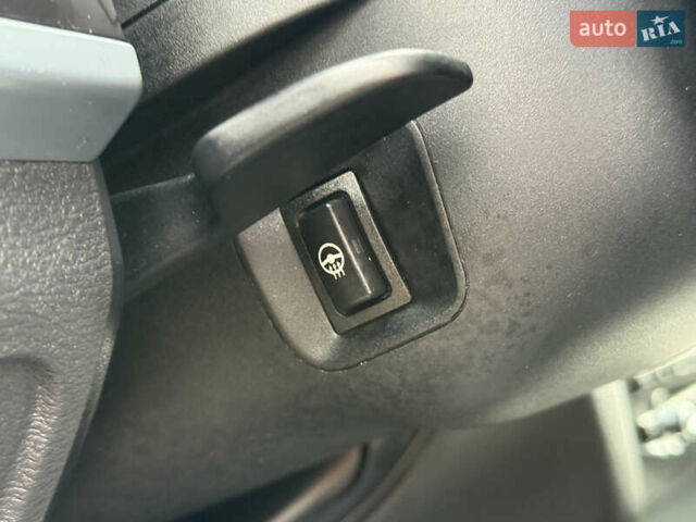 Белый БМВ Х3, объемом двигателя 2 л и пробегом 139 тыс. км за 13500 $, фото 18 на Automoto.ua