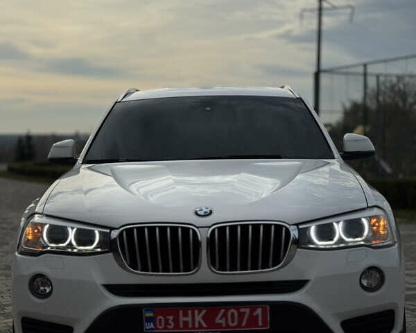 Білий БМВ Х3, об'ємом двигуна 2 л та пробігом 234 тис. км за 18500 $, фото 4 на Automoto.ua