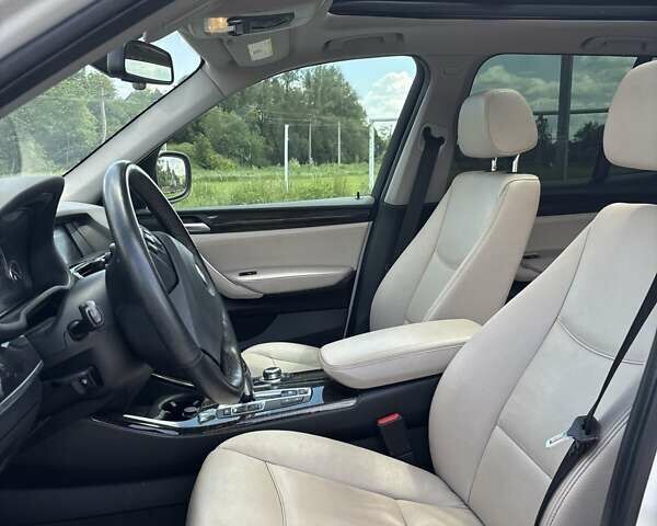 Белый БМВ Х3, объемом двигателя 2 л и пробегом 179 тыс. км за 14300 $, фото 12 на Automoto.ua