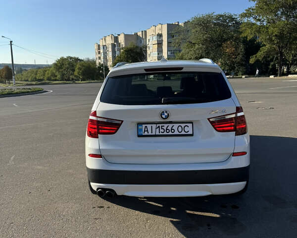Белый БМВ Х3, объемом двигателя 3 л и пробегом 213 тыс. км за 14000 $, фото 5 на Automoto.ua