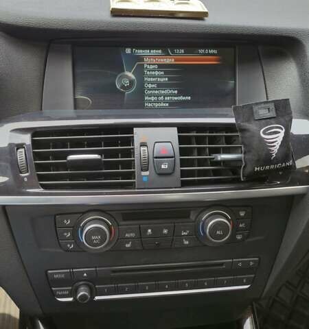 Білий БМВ Х3, об'ємом двигуна 3 л та пробігом 127 тис. км за 19000 $, фото 7 на Automoto.ua