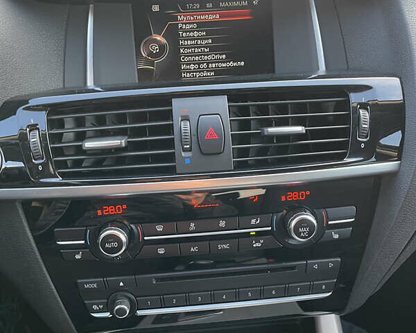 Білий БМВ Х3, об'ємом двигуна 2 л та пробігом 188 тис. км за 19800 $, фото 12 на Automoto.ua