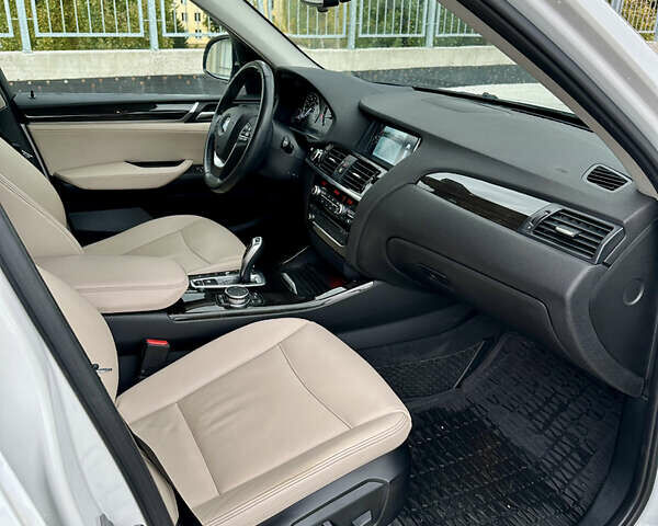 Белый БМВ Х3, объемом двигателя 2 л и пробегом 165 тыс. км за 16800 $, фото 19 на Automoto.ua